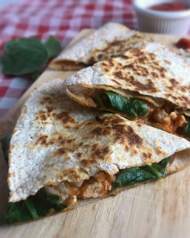 These Turkey Parmesan Quesadillas are delicious and are a part of this week's Weight Watchers friendly meal plan on Meal Planning Mommies! 
