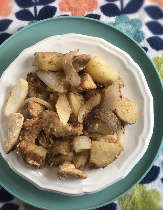 Onion Chicken and Potatoes dinner on Meal Planning Mommies - Just 2 Weight Watchers FreeStyle Smart Points per serving.