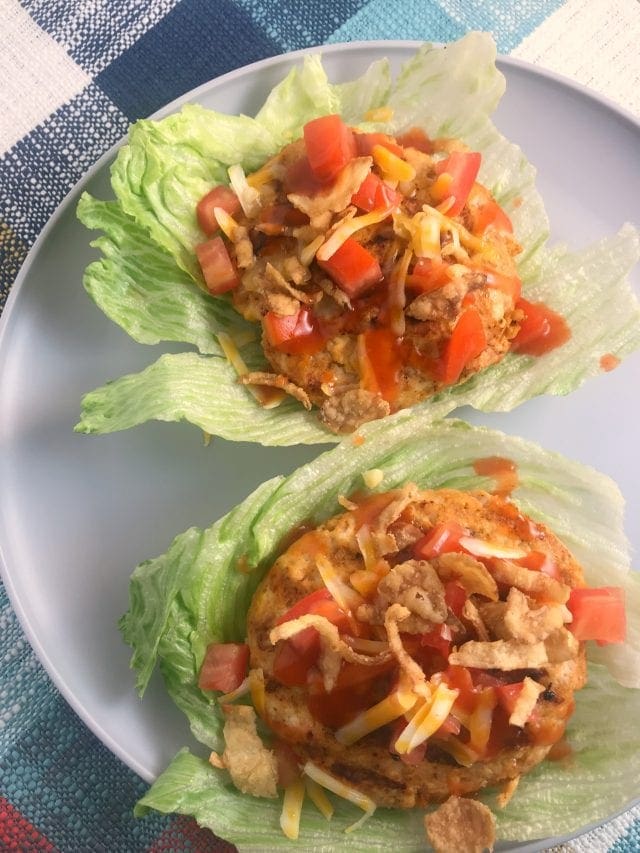 Delicious Turkey Taco Lettuce Wraps using Catalina (French) Salad dressing - Just 6 WW FreeStyle SmartPoints per generous lettuce wrap. 