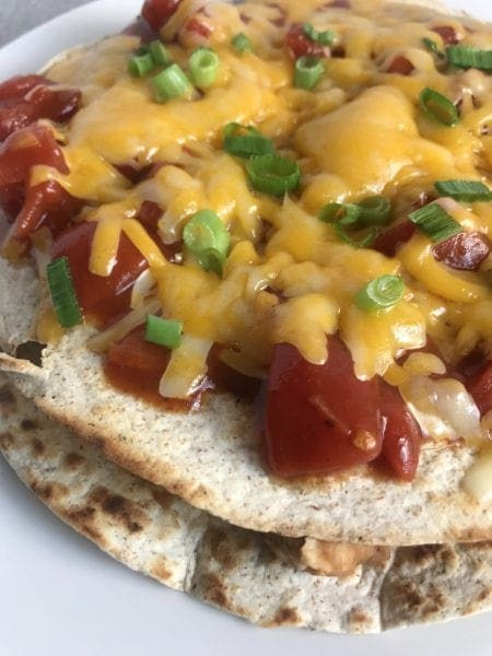 Mexican Pizzas on Meal Planning Mommies - Just 7 WW FreeStyle SP per pizza