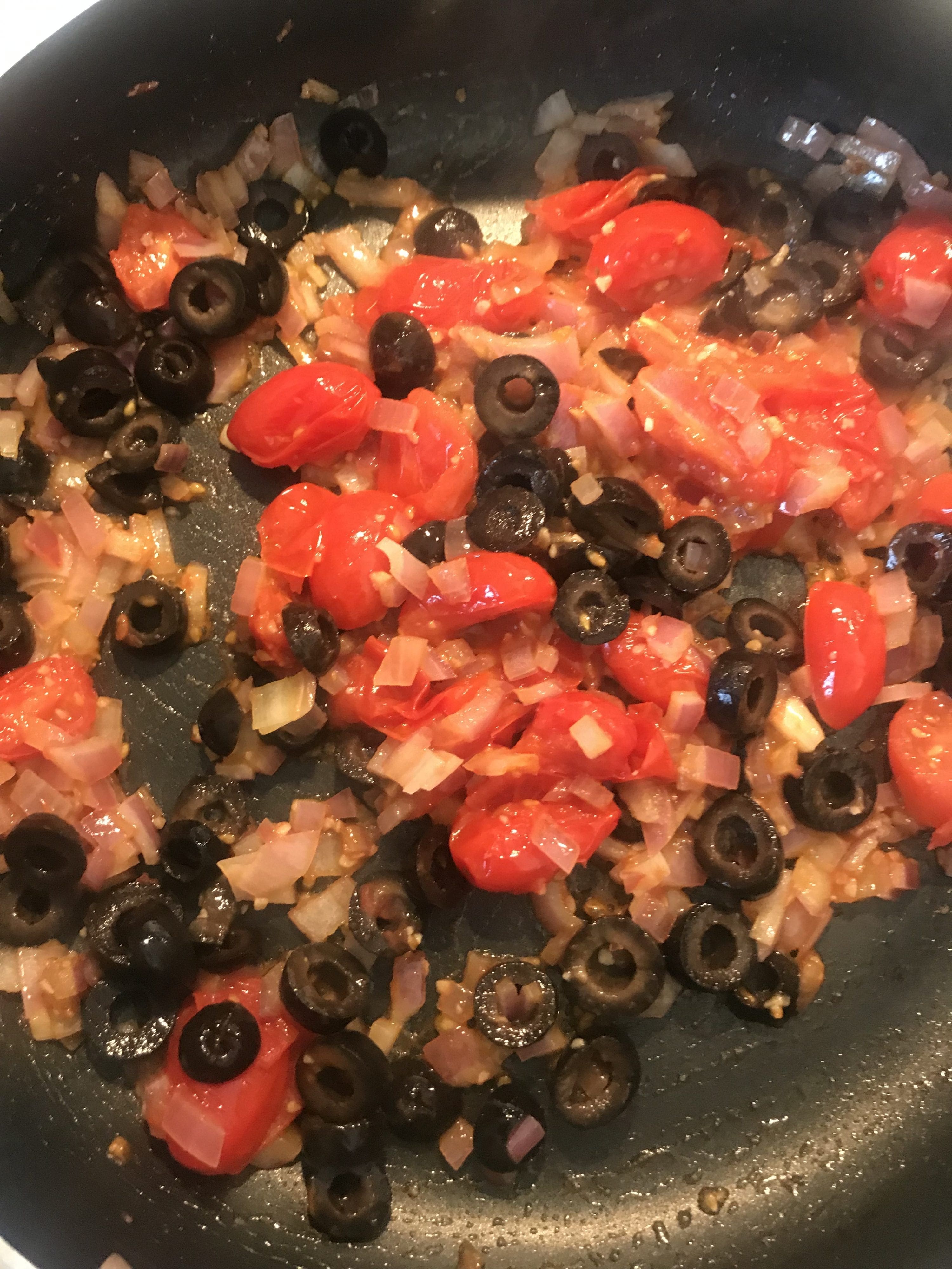 Topping ingredients for delicious Greek chicken